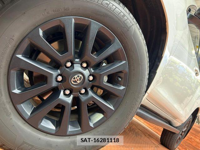 Toyota LAND CRUISER PRADO 2023-08 8315045-14