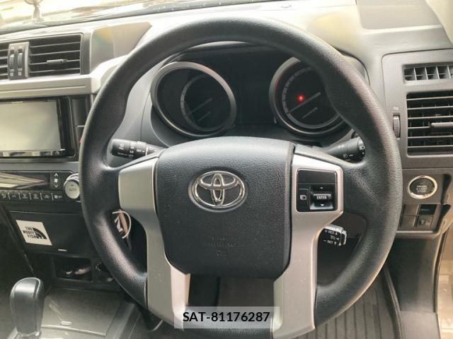 Toyota LAND CRUISER PRADO 2015-04 8315065-19