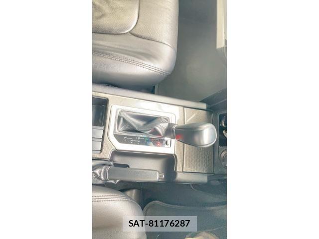 Toyota LAND CRUISER PRADO 2015-04 8315065-23