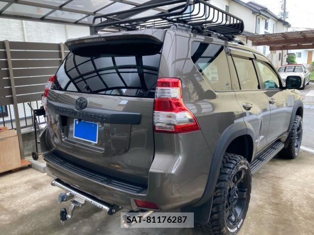 Toyota LAND CRUISER PRADO 2015-04 8315065-6