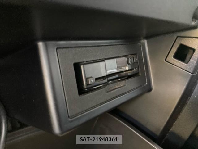 Toyota LAND CRUISER PRADO 2015-07 8315066-15
