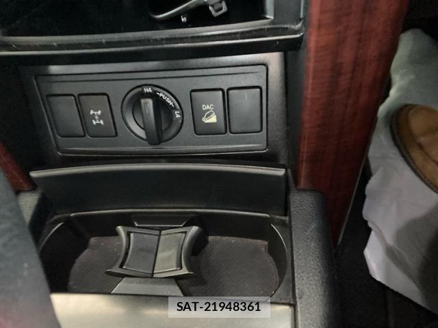 Toyota LAND CRUISER PRADO 2015-07 8315066-21
