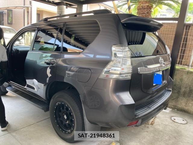 Toyota LAND CRUISER PRADO 2015-07 8315066-3