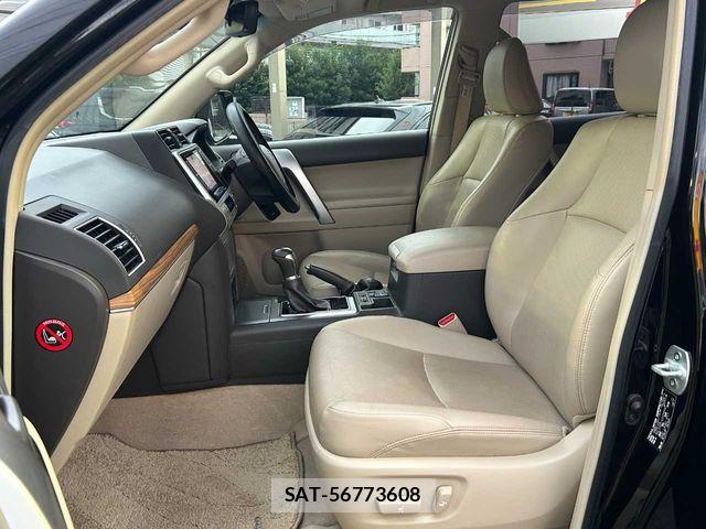 Toyota LAND CRUISER PRADO 2019-09 8315051-27