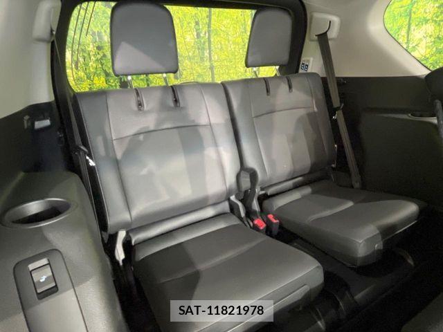 Toyota LAND CRUISER PRADO 2023-11 8315055-9