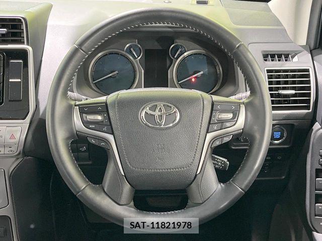 Toyota LAND CRUISER PRADO 2023-11 8315055-11