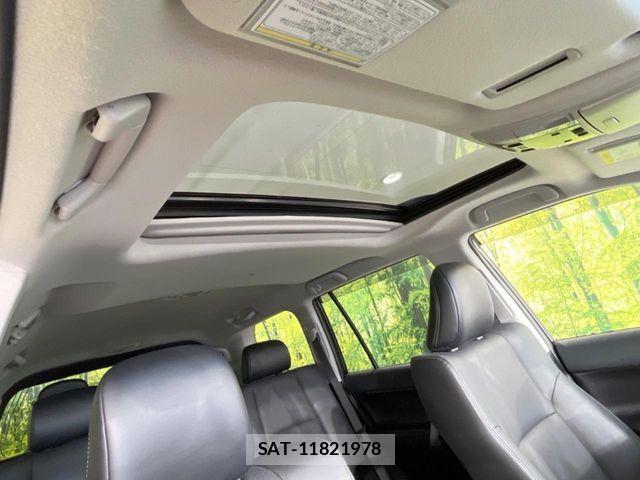 Toyota LAND CRUISER PRADO 2023-11 8315055-2