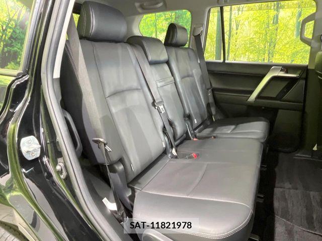 Toyota LAND CRUISER PRADO 2023-11 8315055-8