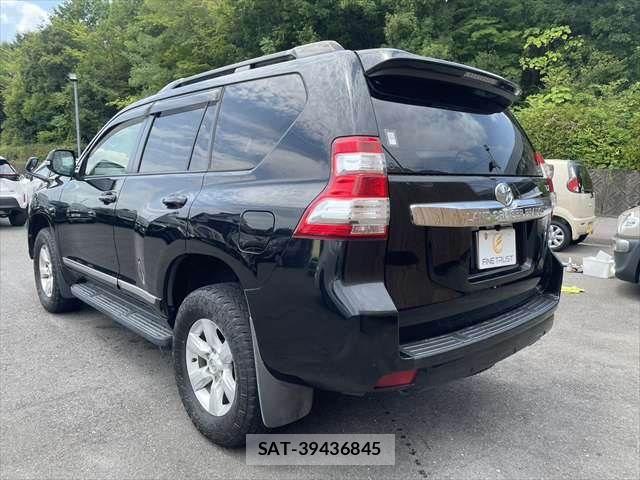 Toyota LAND CRUISER PRADO 2015-04 8315064-20