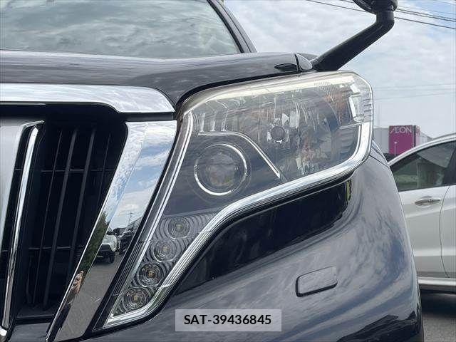 Toyota LAND CRUISER PRADO 2015-04 8315064-23