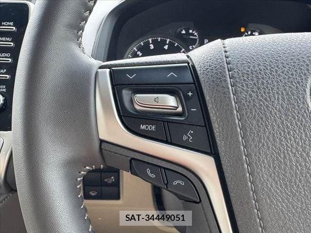 Toyota LAND CRUISER PRADO 2023-02 8315050-26