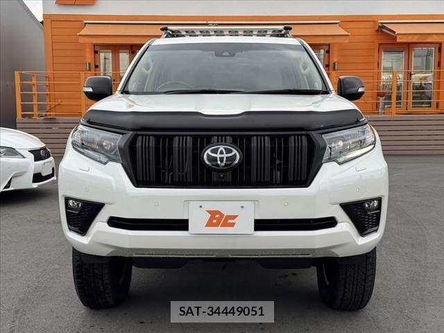 Toyota LAND CRUISER PRADO 2023-02 8315050-8