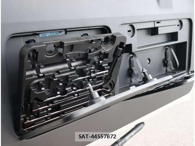 Toyota LAND CRUISER PRADO 2023-03 8315039-23