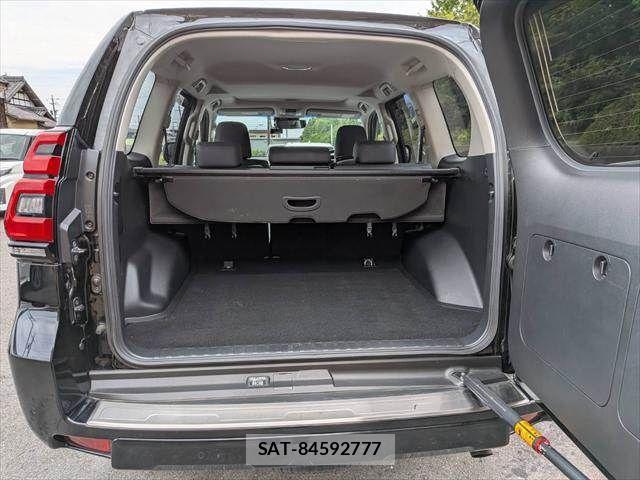 Toyota LAND CRUISER PRADO 2018-01 8315056-10
