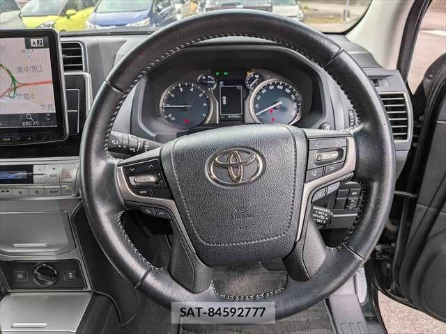 Toyota LAND CRUISER PRADO 2018-01 8315056-11