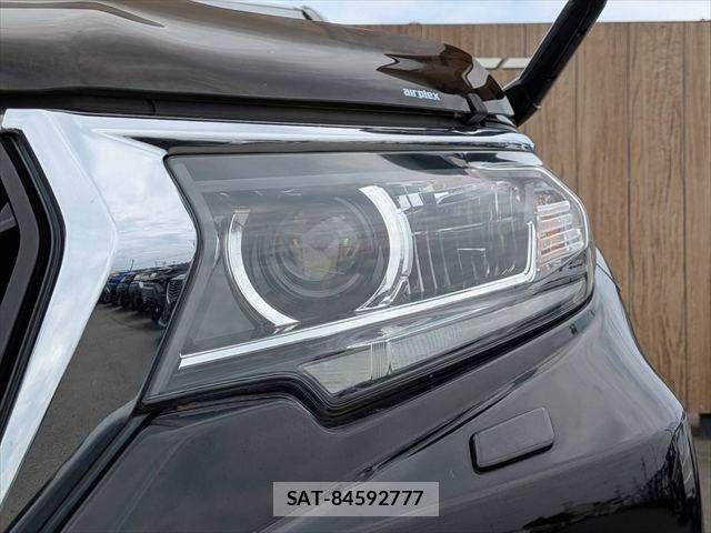 Toyota LAND CRUISER PRADO 2018-01 8315056-22