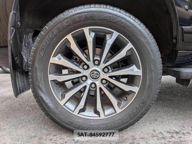 Toyota LAND CRUISER PRADO 2018-01 8315056-28