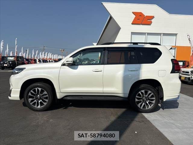 Toyota LAND CRUISER PRADO 2023-10 8336450-10