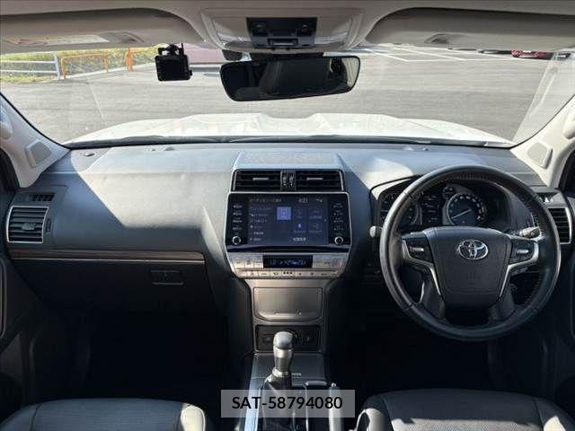 Toyota LAND CRUISER PRADO 2023-10 8336450-1