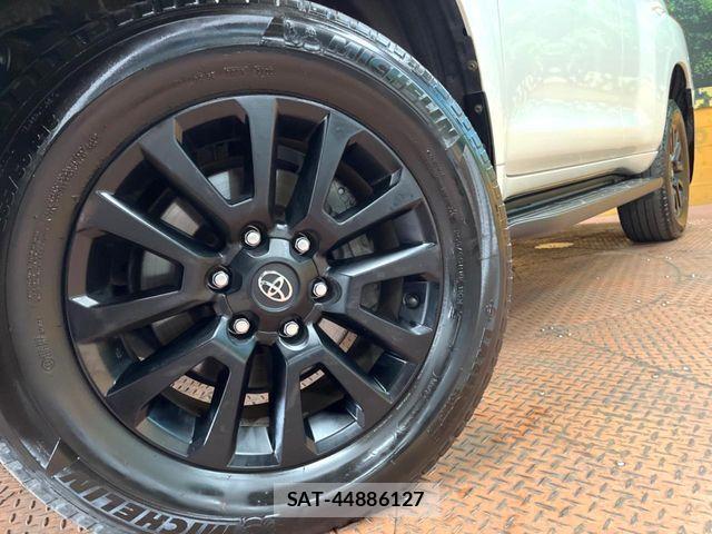 Toyota LAND CRUISER PRADO 2023-01 8336440-12