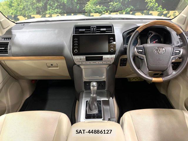 Toyota LAND CRUISER PRADO 2023-01 8336440-1