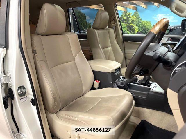 Toyota LAND CRUISER PRADO 2023-01 8336440-7