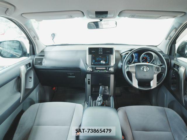 Toyota LAND CRUISER PRADO 2010-11 8336475-1