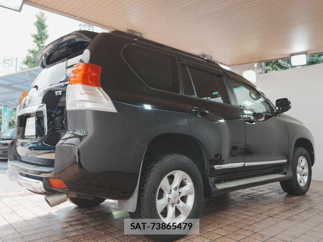 Toyota LAND CRUISER PRADO 2010-11 8336475-23