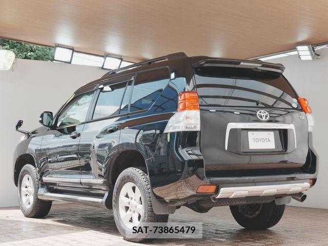 Toyota LAND CRUISER PRADO 2010-11 8336475-24
