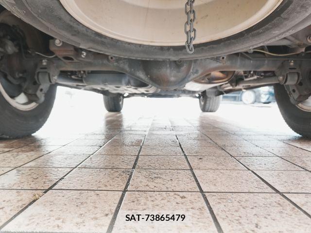 Toyota LAND CRUISER PRADO 2010-11 8336475-27