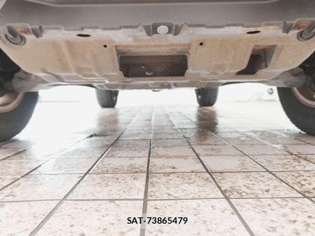 Toyota LAND CRUISER PRADO 2010-11 8336475-28