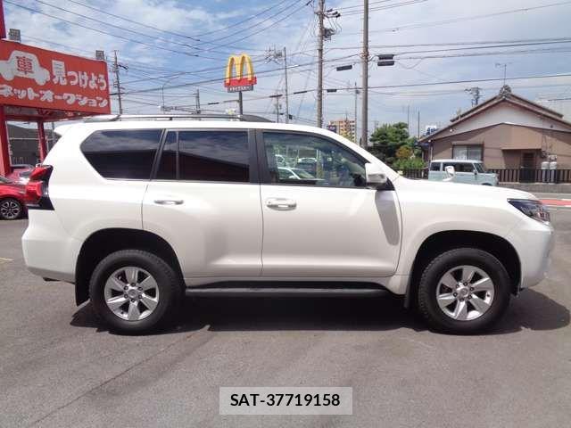 Toyota LAND CRUISER PRADO 2022-12 8336460-6