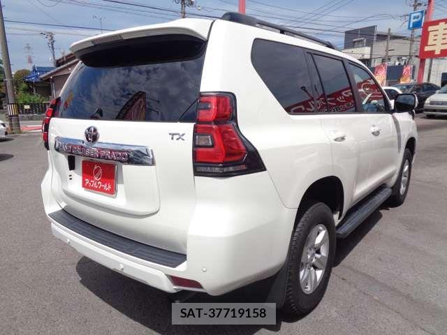 Toyota LAND CRUISER PRADO 2022-12 8336460-8