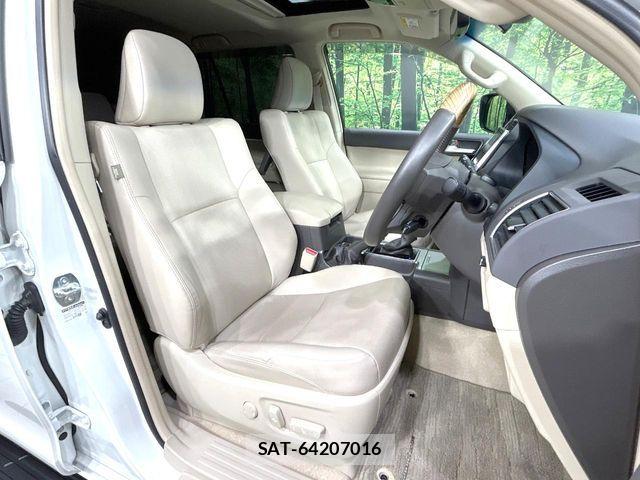 Toyota LAND CRUISER PRADO 2022-03 8336455-8