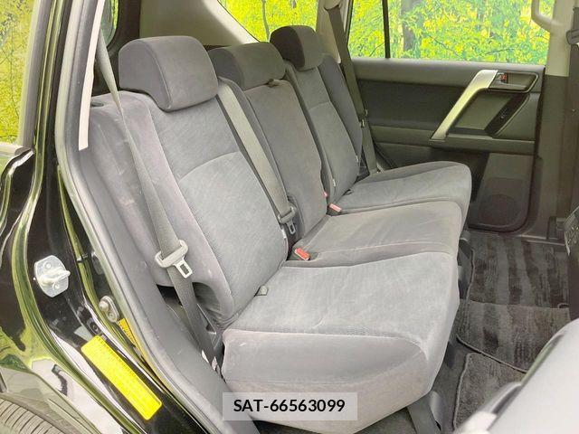 Toyota LAND CRUISER PRADO 2022-03 8336467-8