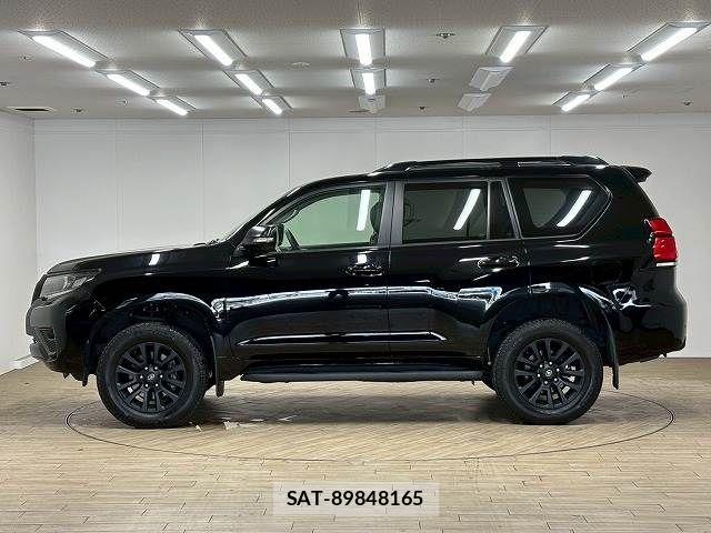 Toyota LAND CRUISER PRADO 2023-10 8336451-16