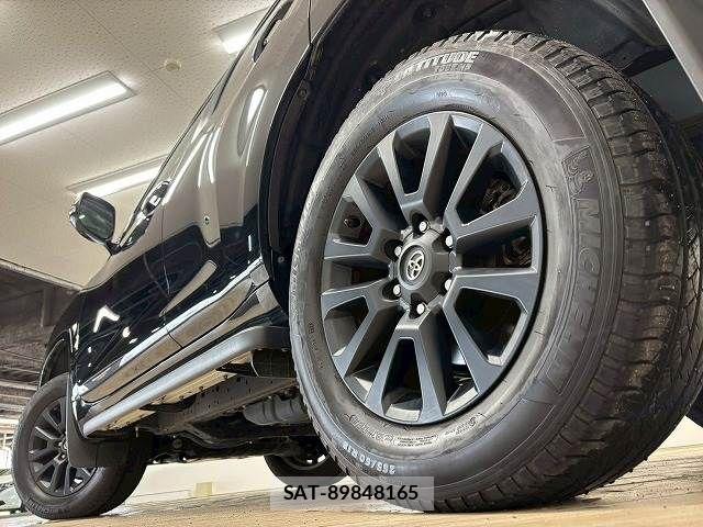 Toyota LAND CRUISER PRADO 2023-10 8336451-18
