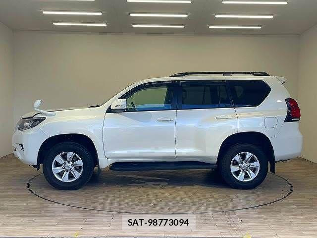 Toyota LAND CRUISER PRADO 2021-12 8336465-14