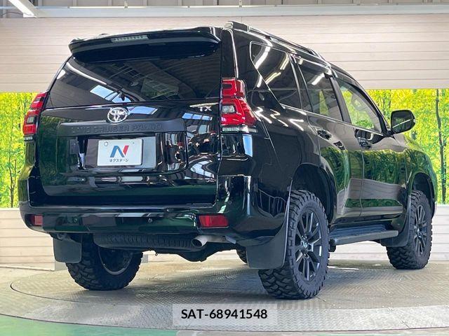 Toyota LAND CRUISER PRADO 2023-03 8336444-16