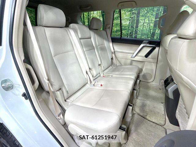 Toyota LAND CRUISER PRADO 2023-01 8336448-9