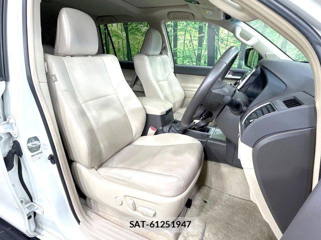 Toyota LAND CRUISER PRADO 2023-01 8336448-8