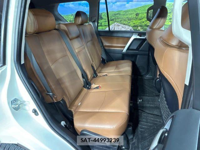 Toyota LAND CRUISER PRADO 2021-08 8336446-9