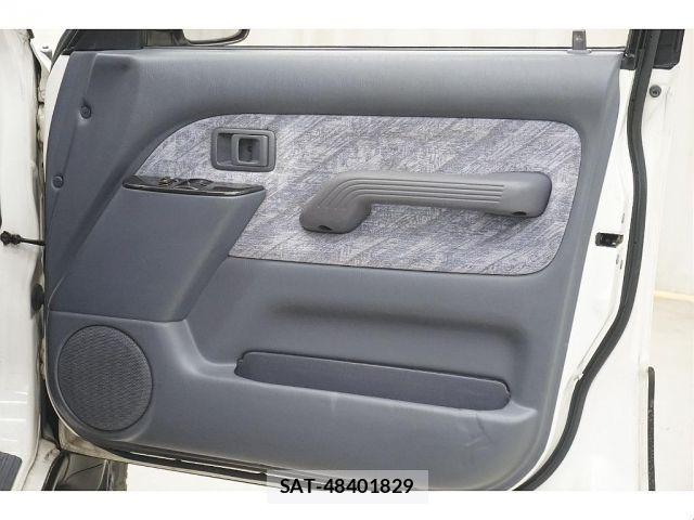 Toyota LAND CRUISER PRADO 1997-01 8336474-11