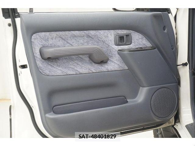 Toyota LAND CRUISER PRADO 1997-01 8336474-12