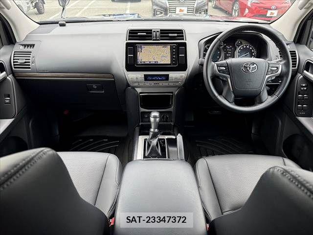 Toyota LAND CRUISER PRADO 2023-04 8336441-1