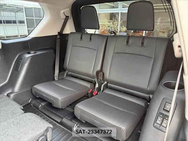 Toyota LAND CRUISER PRADO 2023-04 8336441-20