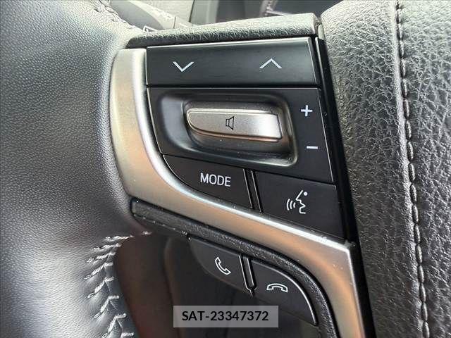 Toyota LAND CRUISER PRADO 2023-04 8336441-24