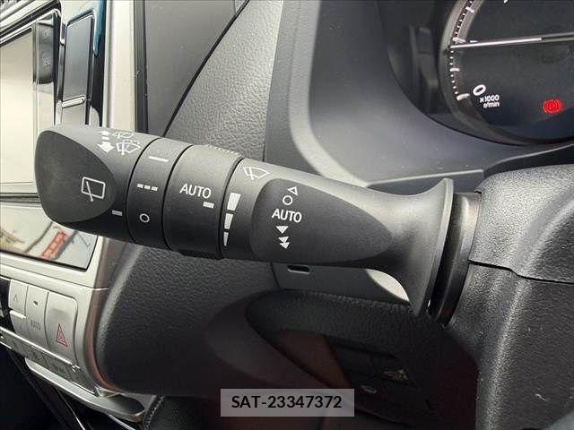 Toyota LAND CRUISER PRADO 2023-04 8336441-26