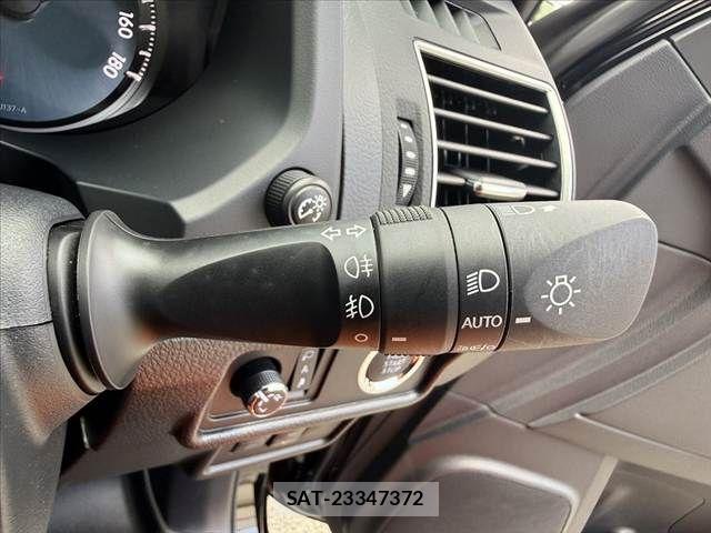 Toyota LAND CRUISER PRADO 2023-04 8336441-27