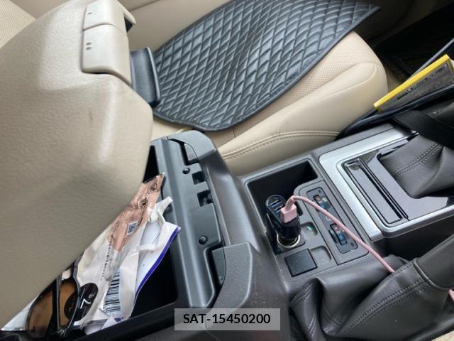 Toyota LAND CRUISER PRADO 2023-02 8336461-12